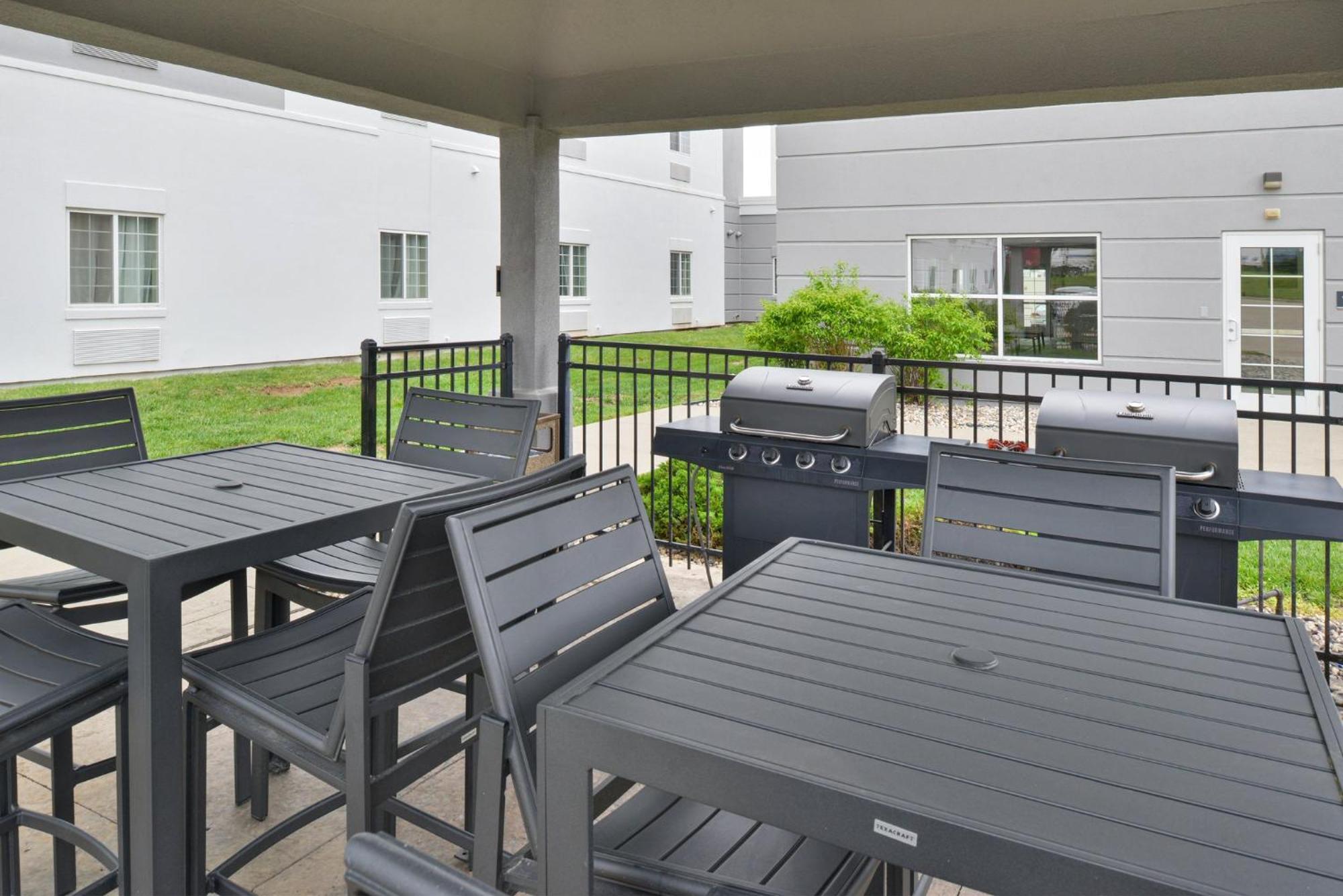 Candlewood Suites Kansas City Northeast By Ihg Eksteriør billede